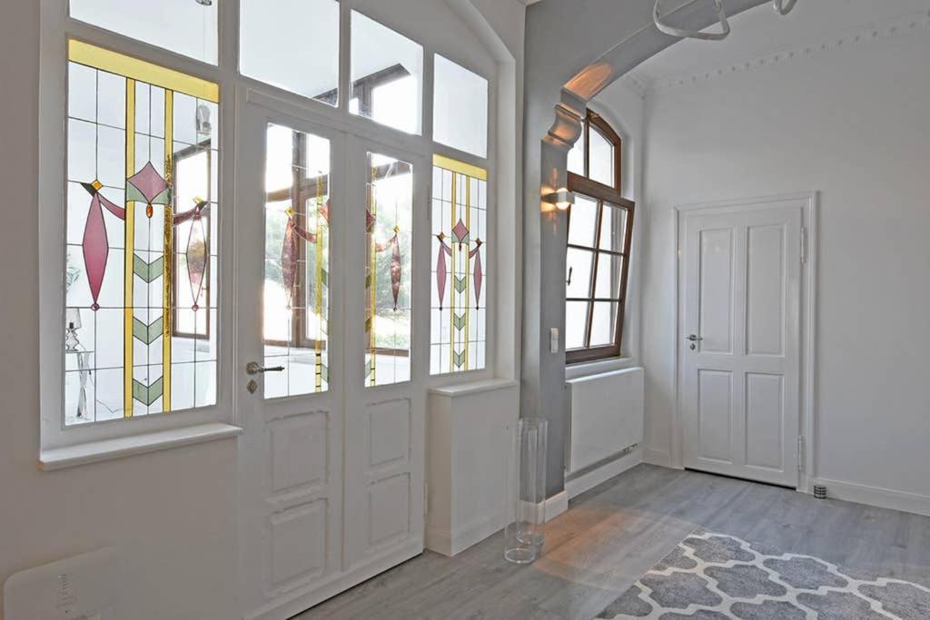 6,5 Luxury Room Apartment - Central Zwickau - 3 Bedrooms - 2 Bathrooms エクステリア 写真