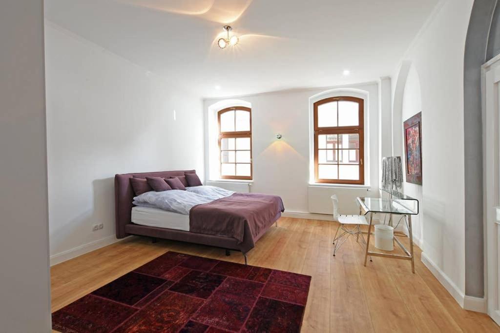 6,5 Luxury Room Apartment - Central Zwickau - 3 Bedrooms - 2 Bathrooms エクステリア 写真