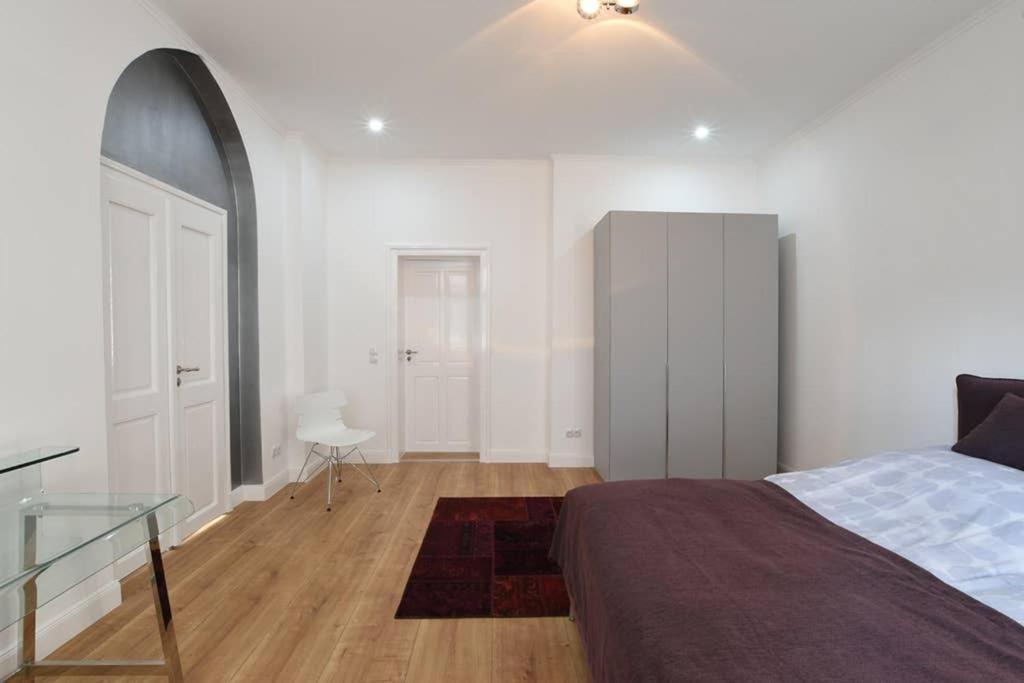 6,5 Luxury Room Apartment - Central Zwickau - 3 Bedrooms - 2 Bathrooms エクステリア 写真